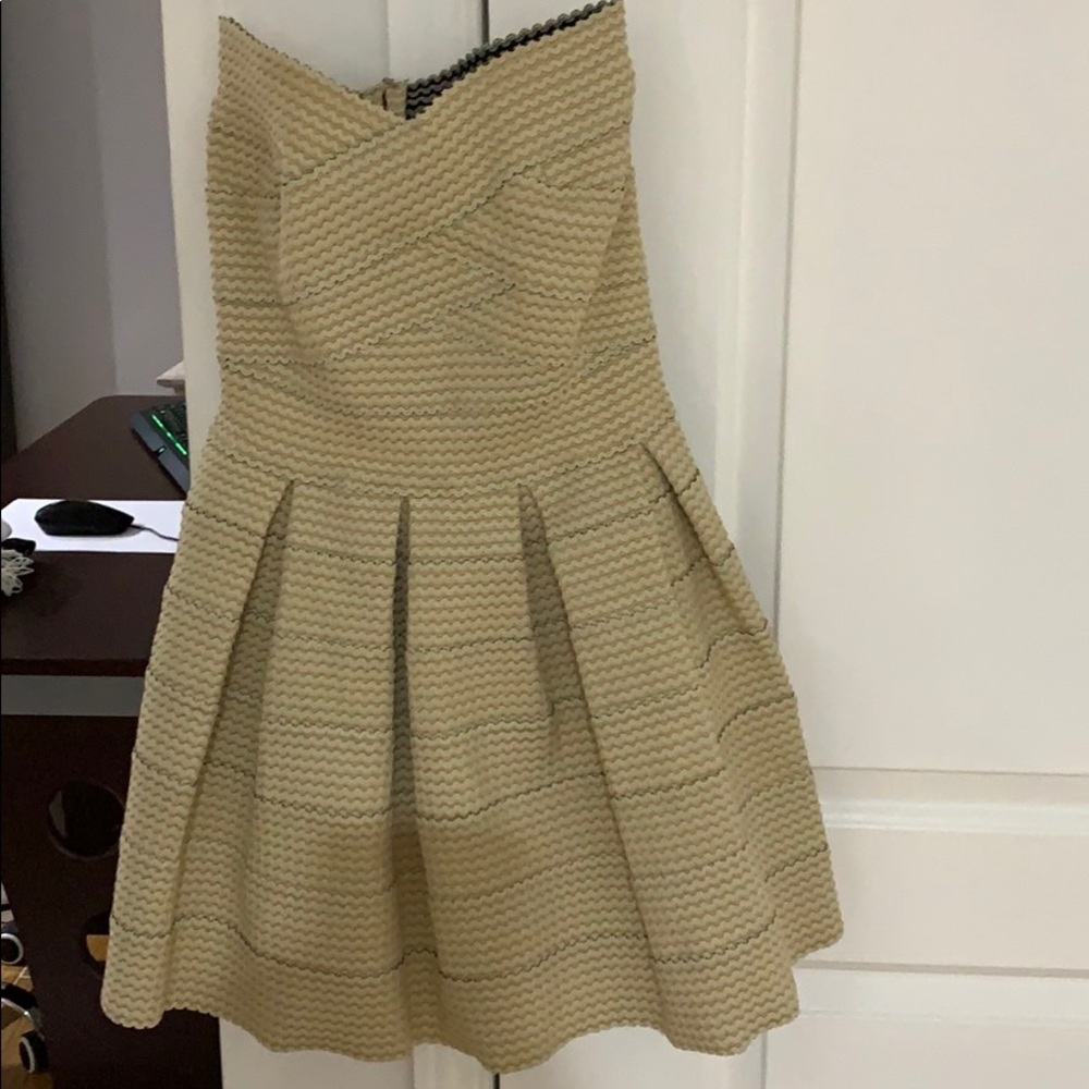 Strapless dress